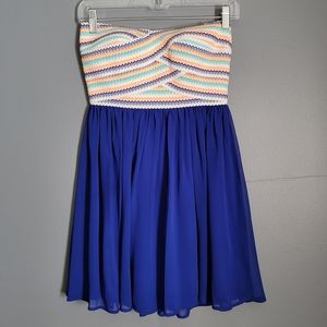 B. Darlin Junior Strapless Mini Dress.  Size 5/6